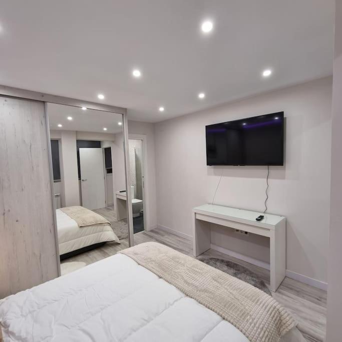 Soho Boutique Tioda, Totalmente Reformado Junto A Las Estaciones, Wifi Lägenhet Oviedo Exteriör bild