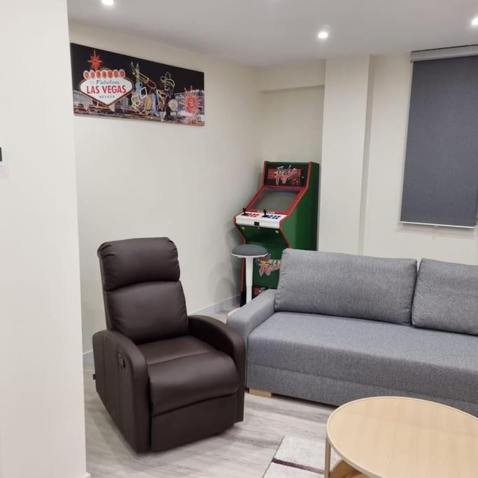 Soho Boutique Tioda, Totalmente Reformado Junto A Las Estaciones, Wifi Lägenhet Oviedo Exteriör bild
